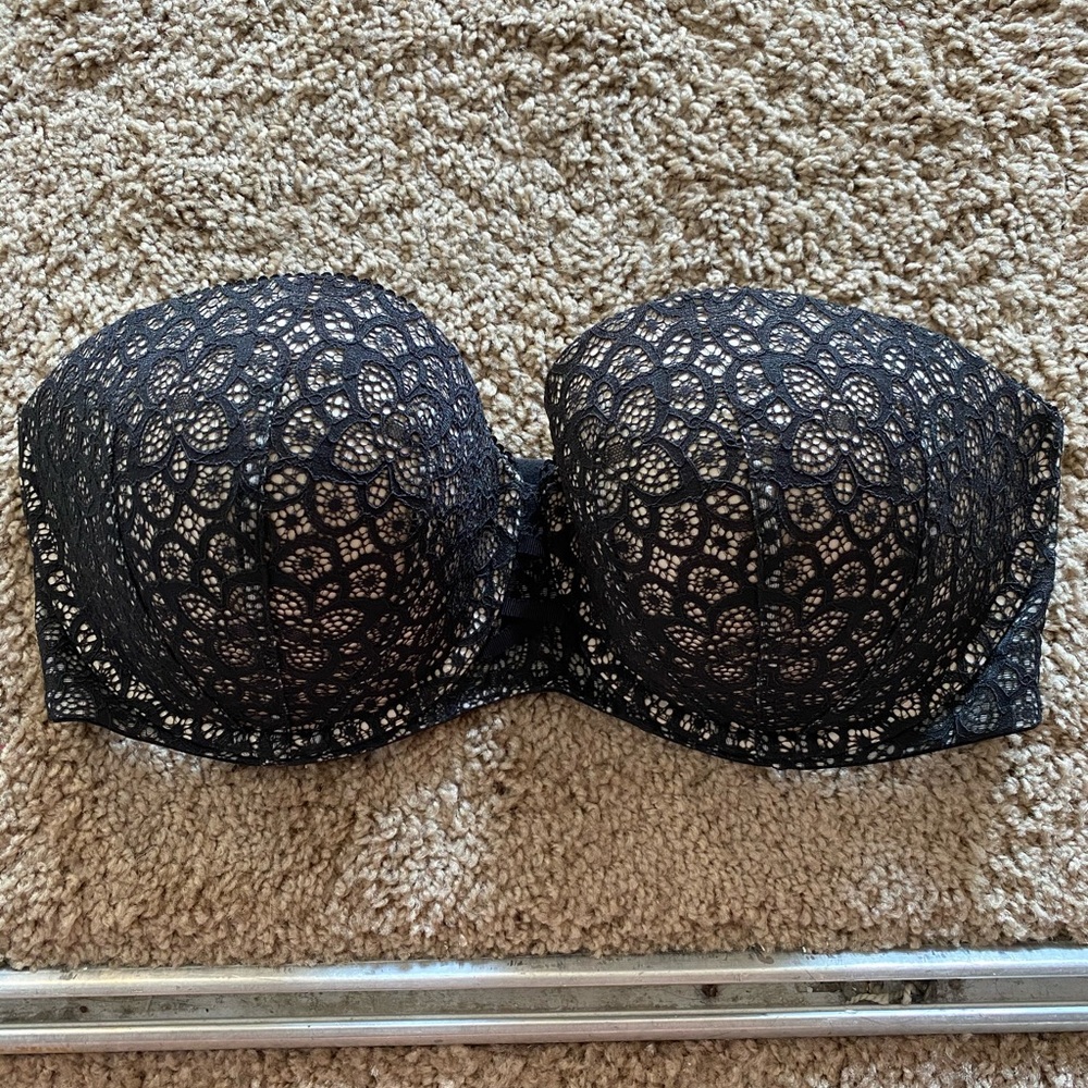 VS Strapless Bra